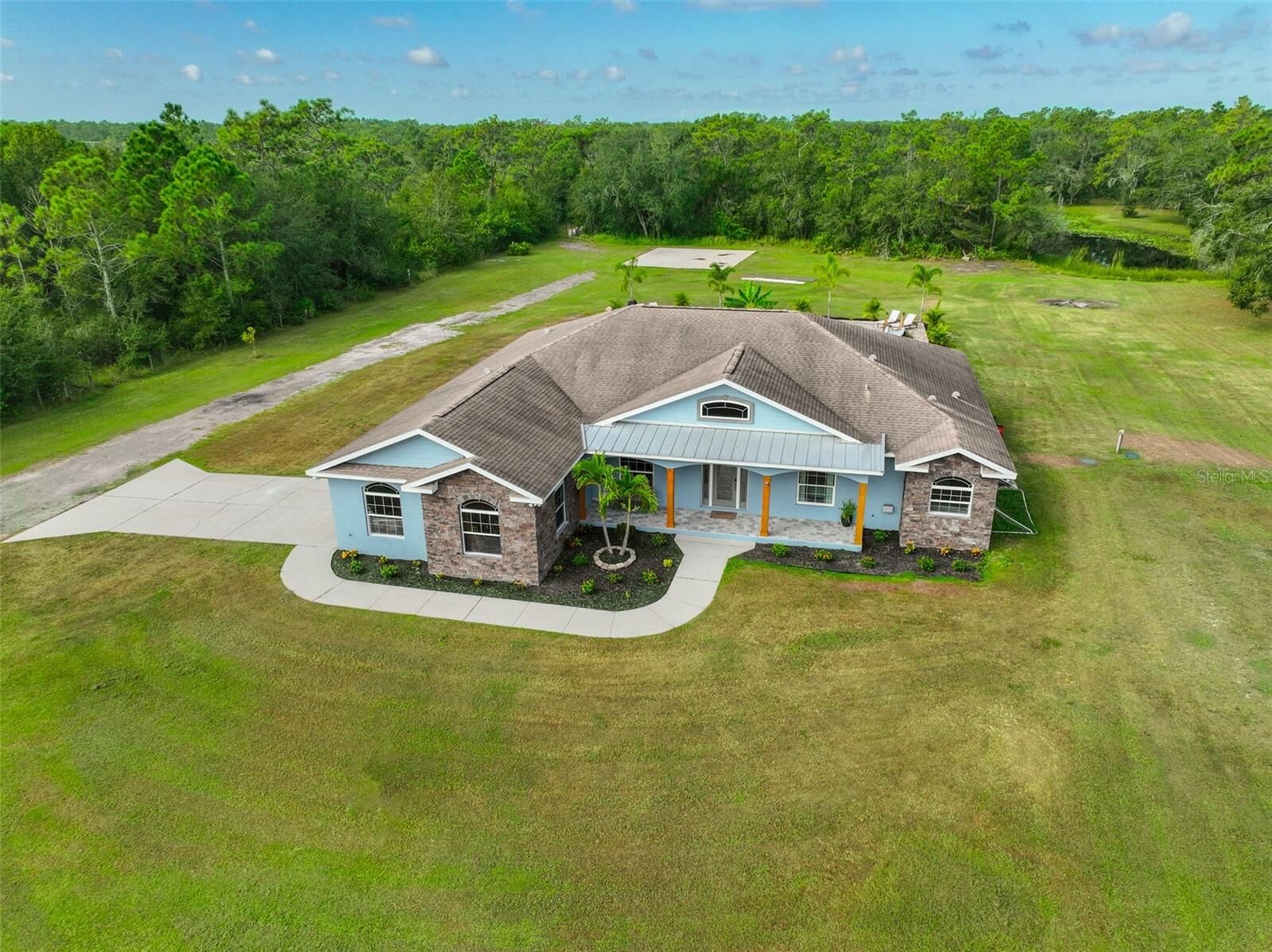 Property Photo:  7404 Verna Bethany Road  FL 34251