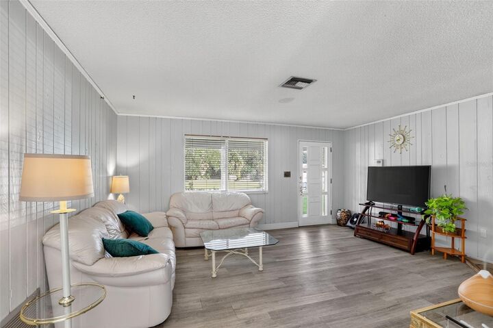 Property Photo:  1508 Balmy Beach Drive  FL 32703