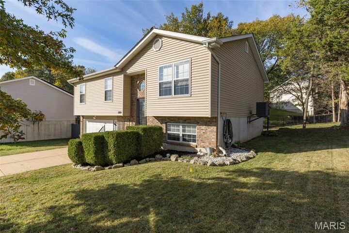 Property Photo:  1909 Iditarod Trail  MO 63028 