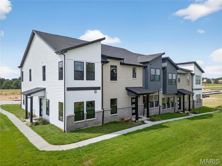 Under Constr Evanston  Lienamann Park  St Peters MO 63303 photo