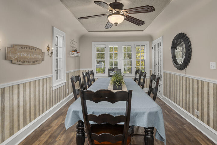 Property Photo:  1516 Pleasant View Ave  WI 53188