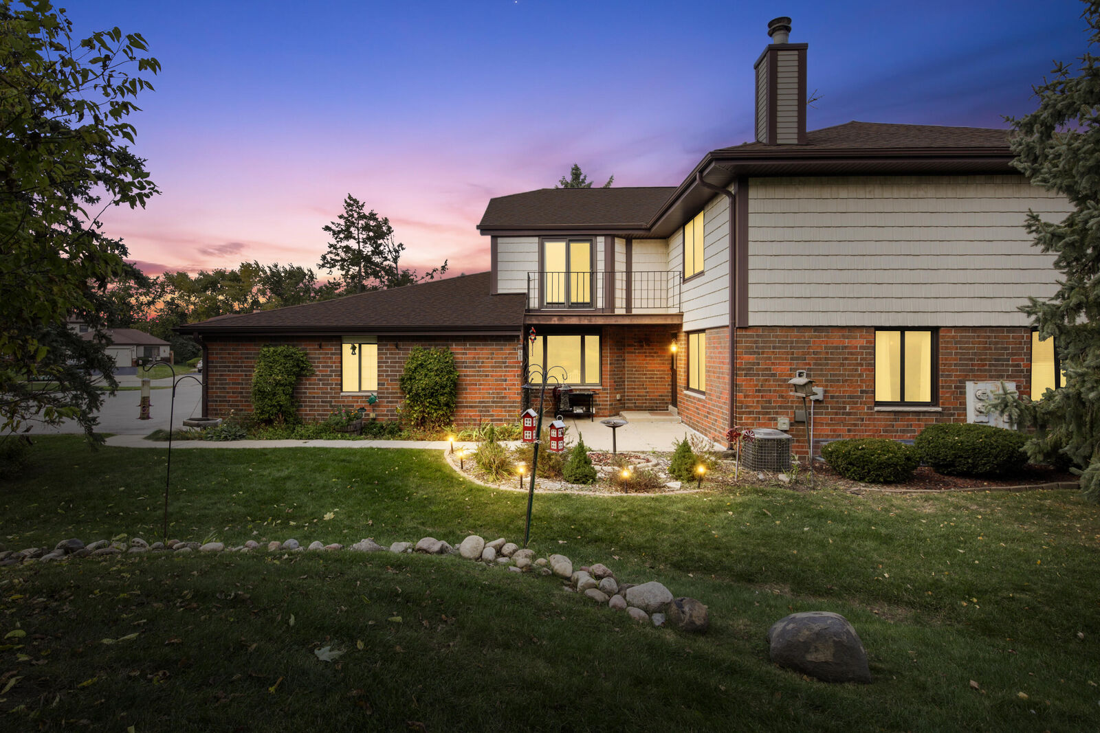 Property Photo:  8124 S Legend Dr  WI 53132