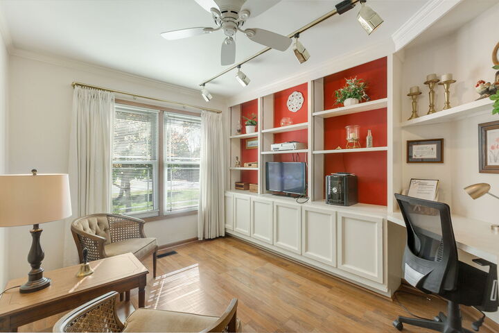 Property Photo:  6068 Morningside Court  IL 60031