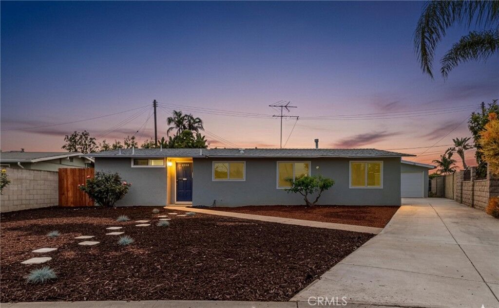 Property Photo:  5921 Los Ramos Circle  CA 90620 
