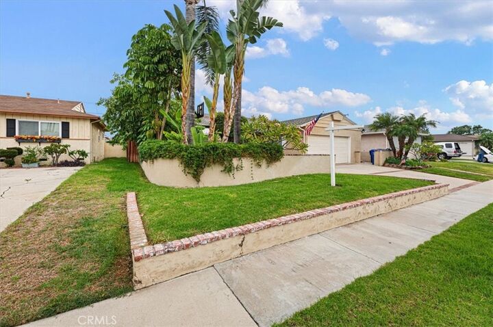 Property Photo:  11514 Mollyknoll  CA 90604 