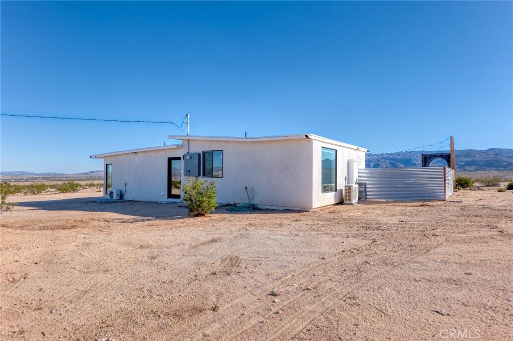 Property Photo: 4223 Hilltop CA 92277