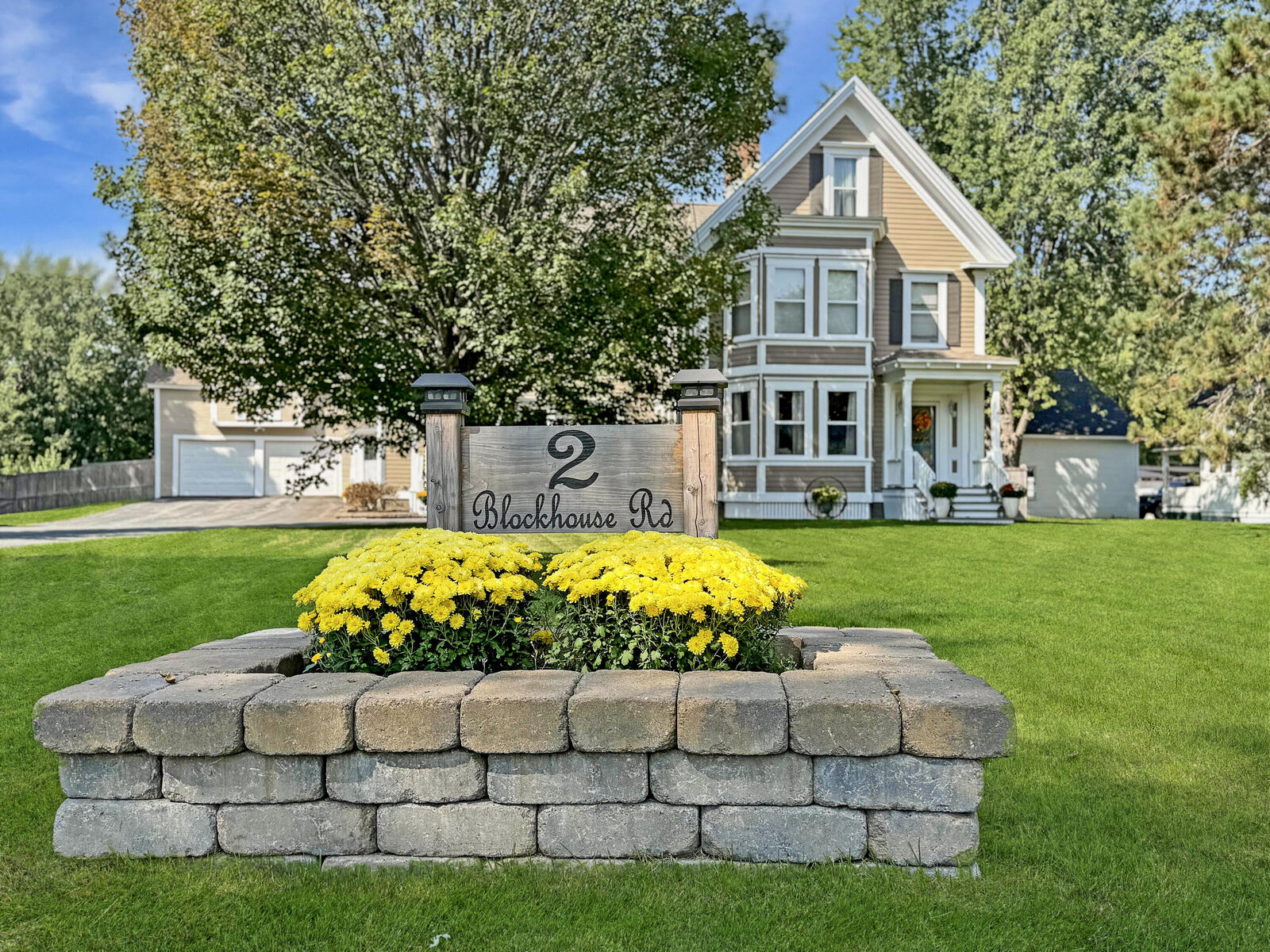 Property Photo:  2 Blockhouse Road  ME 04743 