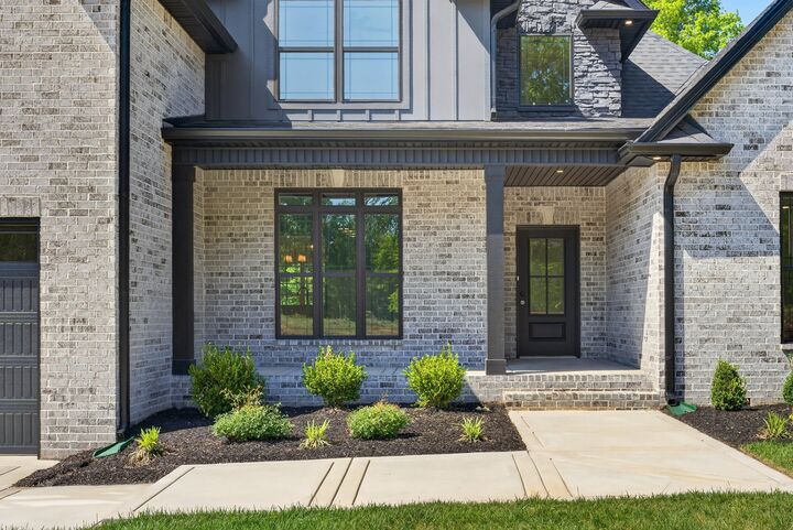 Property Photo:  1330 Reda Dr  TN 37042 