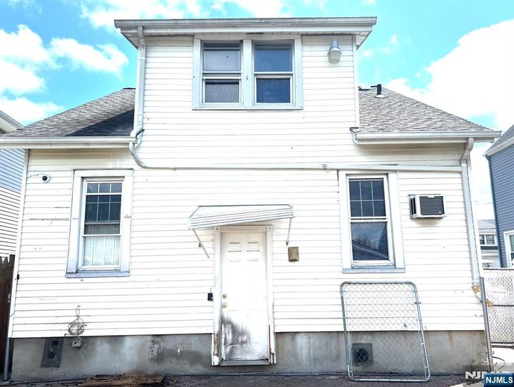 Property Photo:  15 Morrissee Avenue  NJ 07057 
