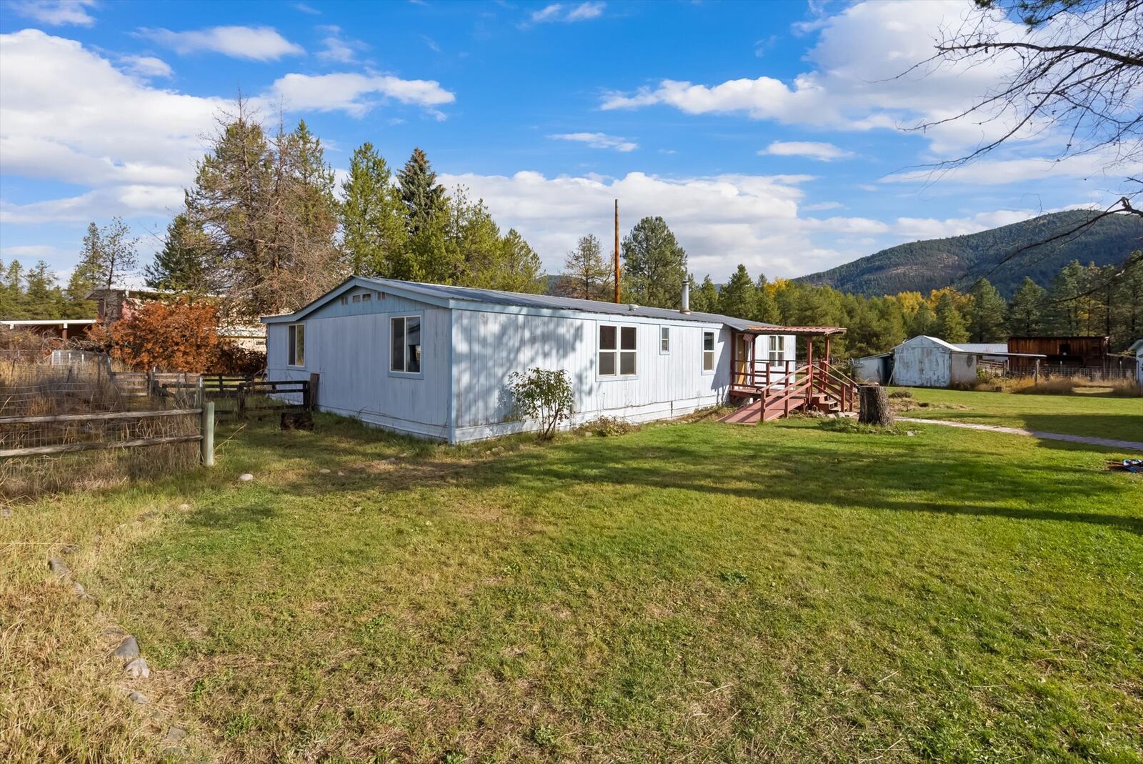 Property Photo:  985 Farm To Market Road  MT 59923 
