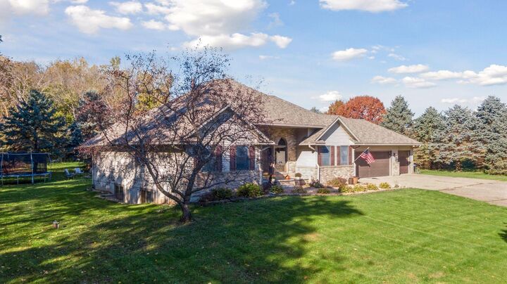 Property Photo:  582 Country Oaks Lane  WI 54022 
