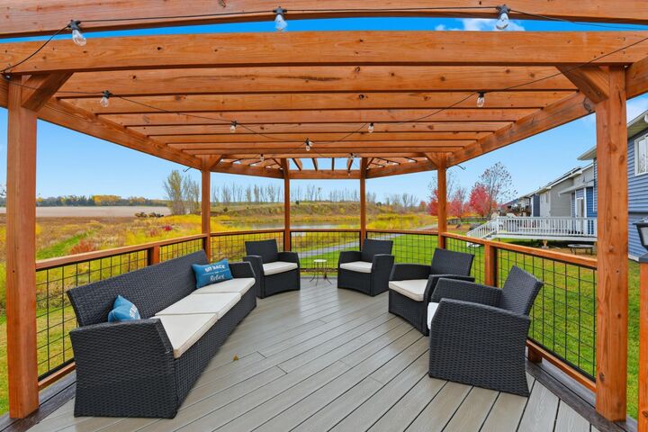 Property Photo:  1020 Abbey Road  MN 55057 