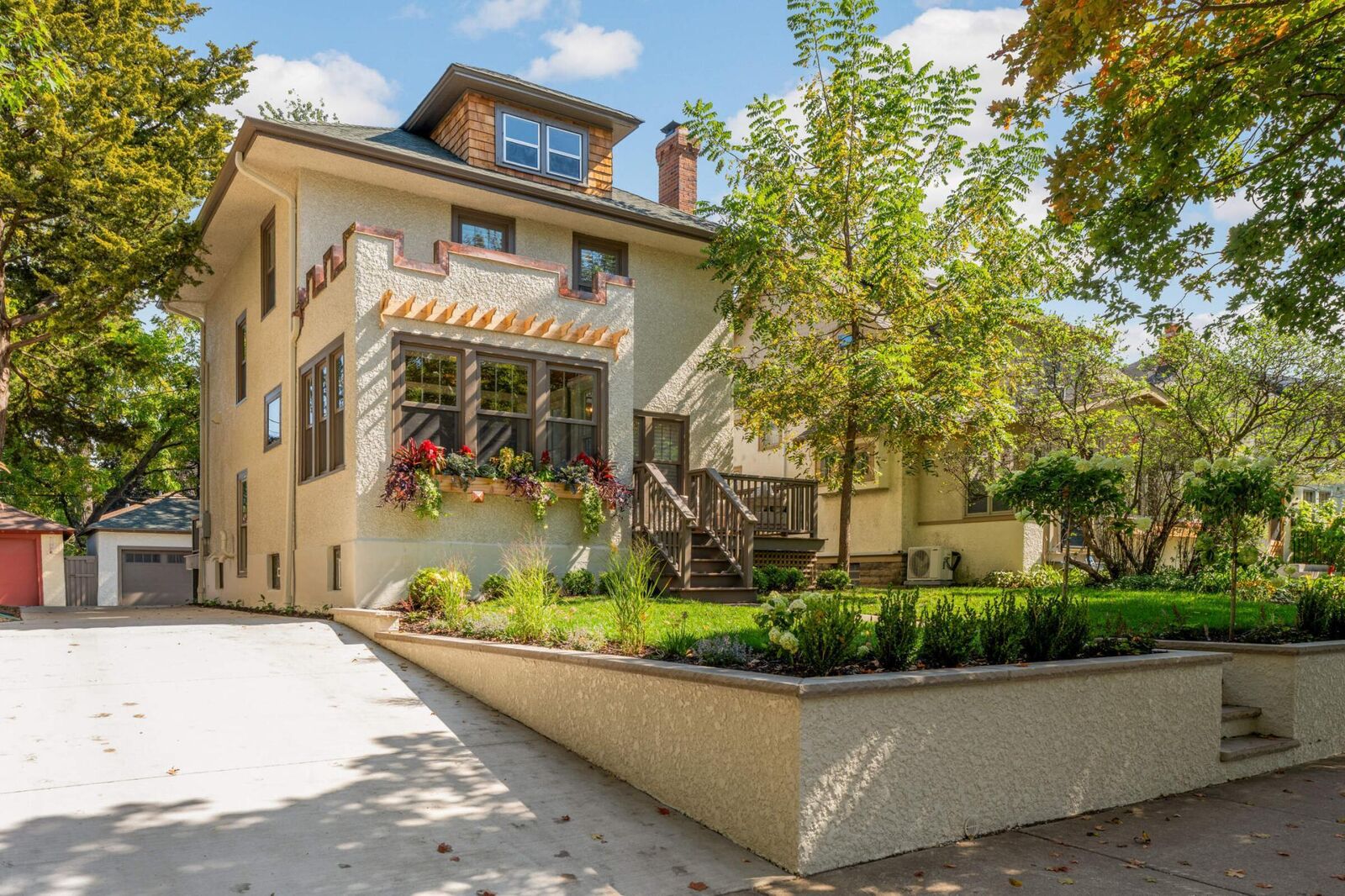 Property Photo:  4637 Aldrich Avenue S  MN 55419