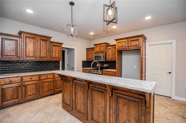 Property Photo: 1200 Sycamore Street AR 72718