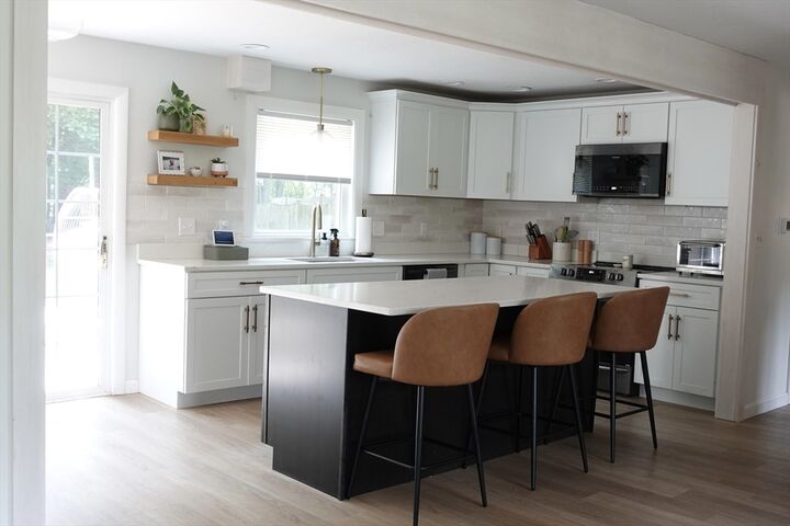 Property Photo:  584 Washington St  MA 02038 