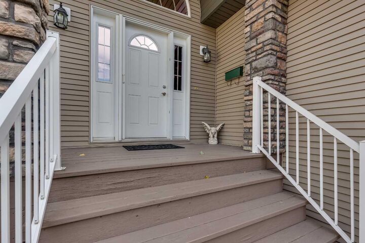 Property Photo:  139 Allwright Close  AB T4R 3P1