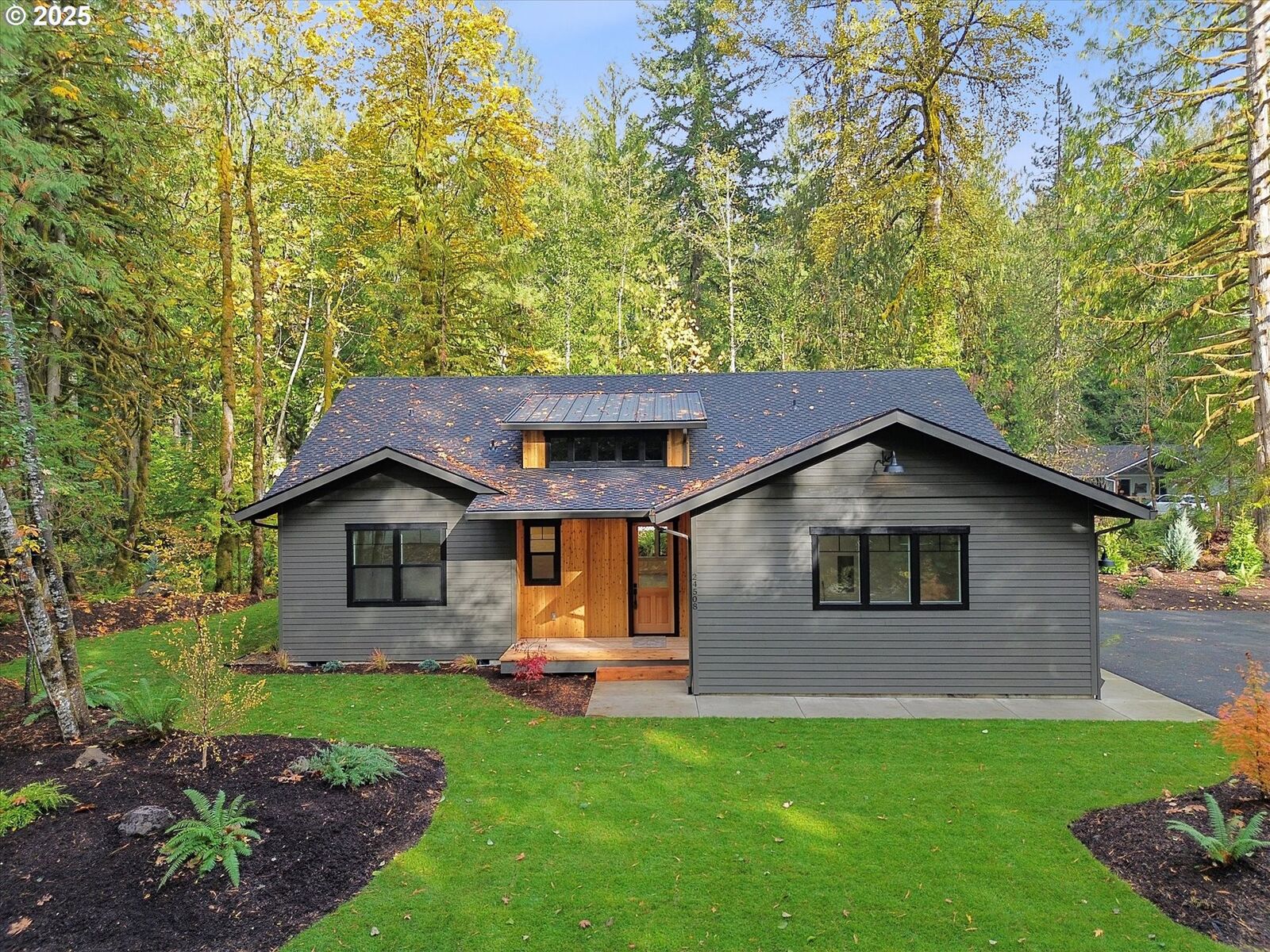 Property Photo: 24508 E Bright Ave OR 97067