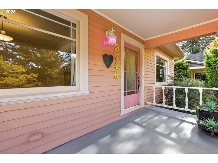 Property Photo:  3748 NE 23rd Ave  OR 97212 