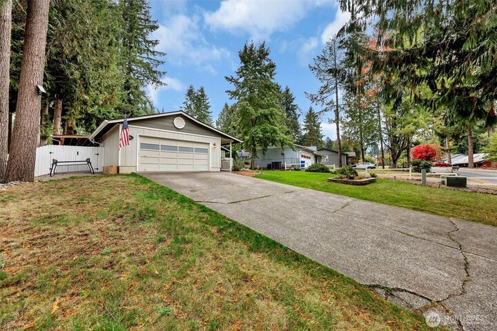 Property Photo:  318  Rollingwood Drive  WA 98625