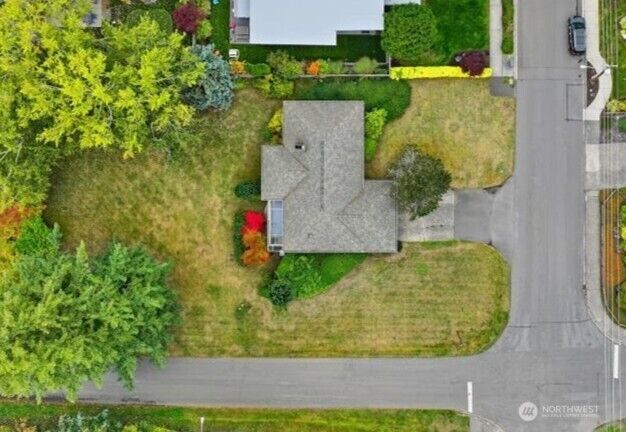 Property Photo:  5501  106th Avenue NE  WA 98033