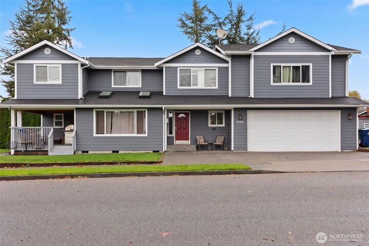Property Photo:  1203 E Section Street  WA 98274 