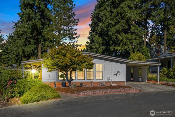 201  Union Avenue SE 164  Renton WA 98059 photo