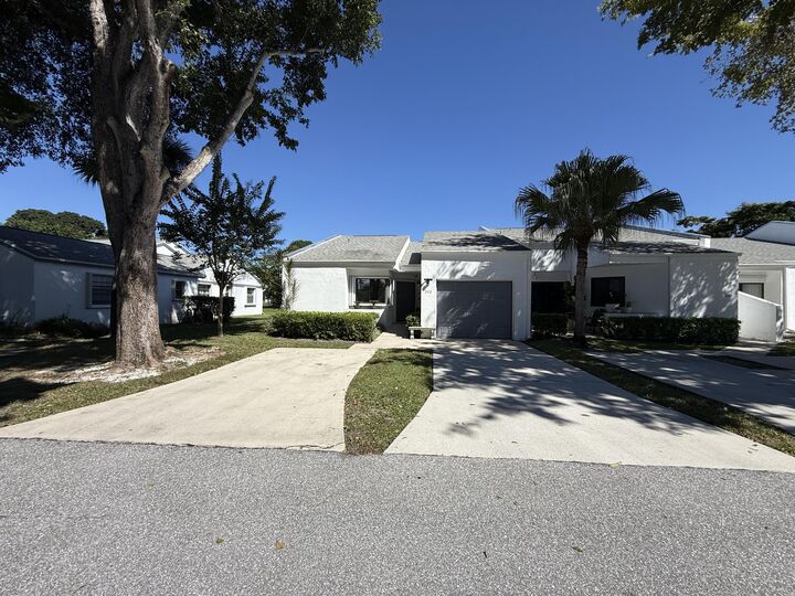 242 Par Drive  Royal Palm Beach FL 33411 photo