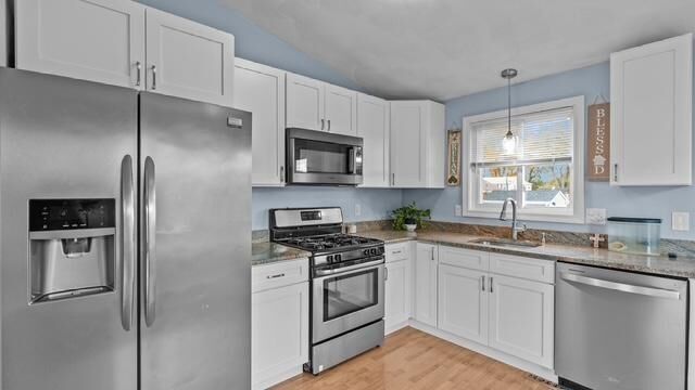 Property Photo:  38 Chestnut Street  RI 02864 