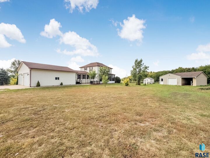 Property Photo: 27271 461st Ave SD 57015