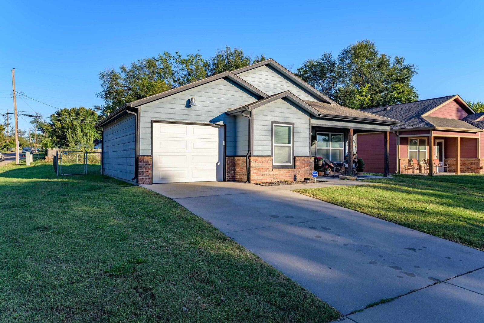 Property Photo: 1258 N Green St KS 67214