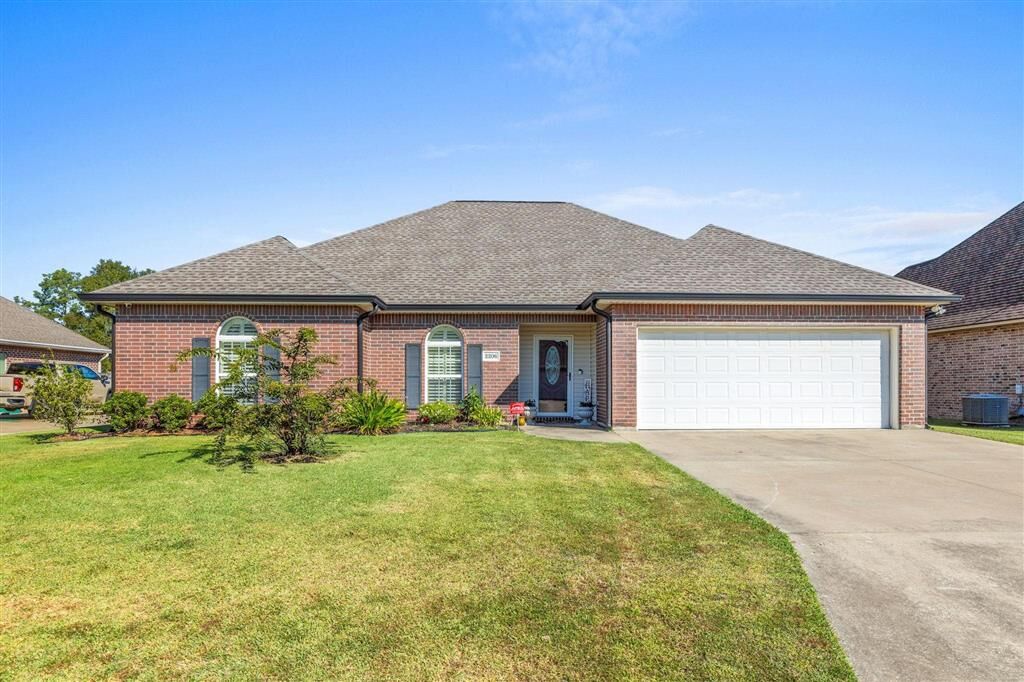 Property Photo:  2206 Alexa Lane  LA 70663