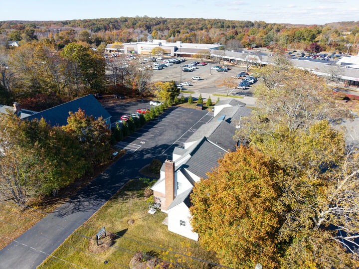 Property Photo:  93 Elm Street  CT 06475