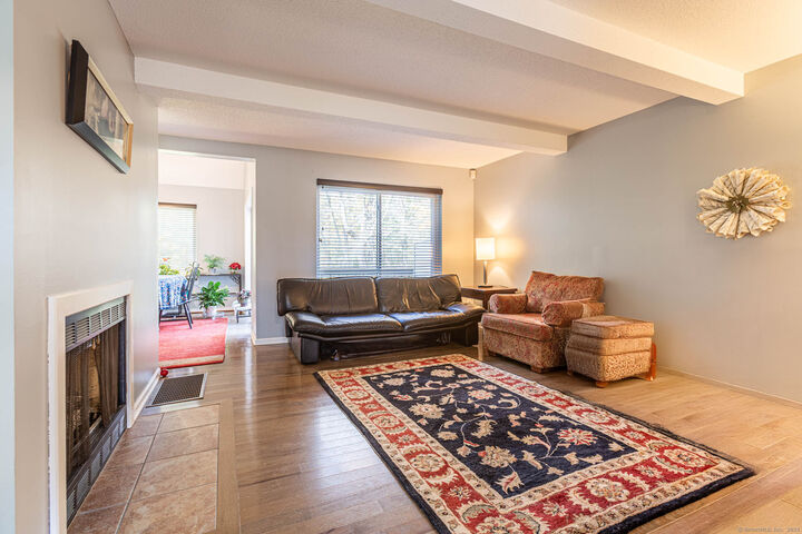 Property Photo:  76 Silo Way 76  CT 06002 