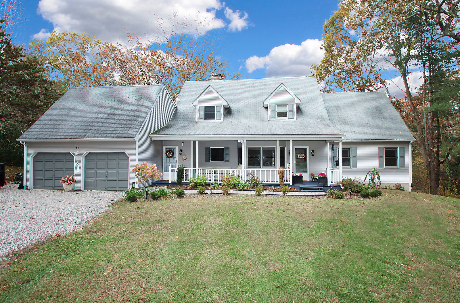 Property Photo:  821 Essex Road  CT 06498