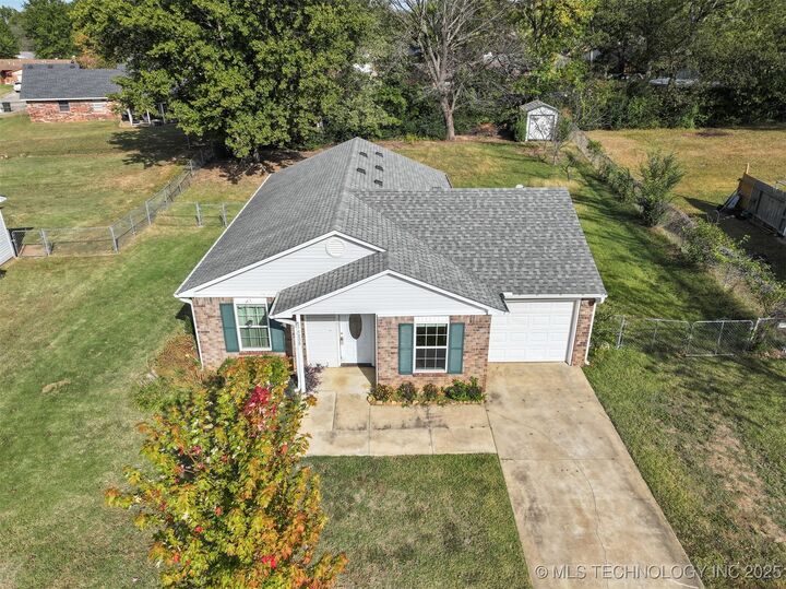 Property Photo:  4808 Poplin Avenue  OK 74403