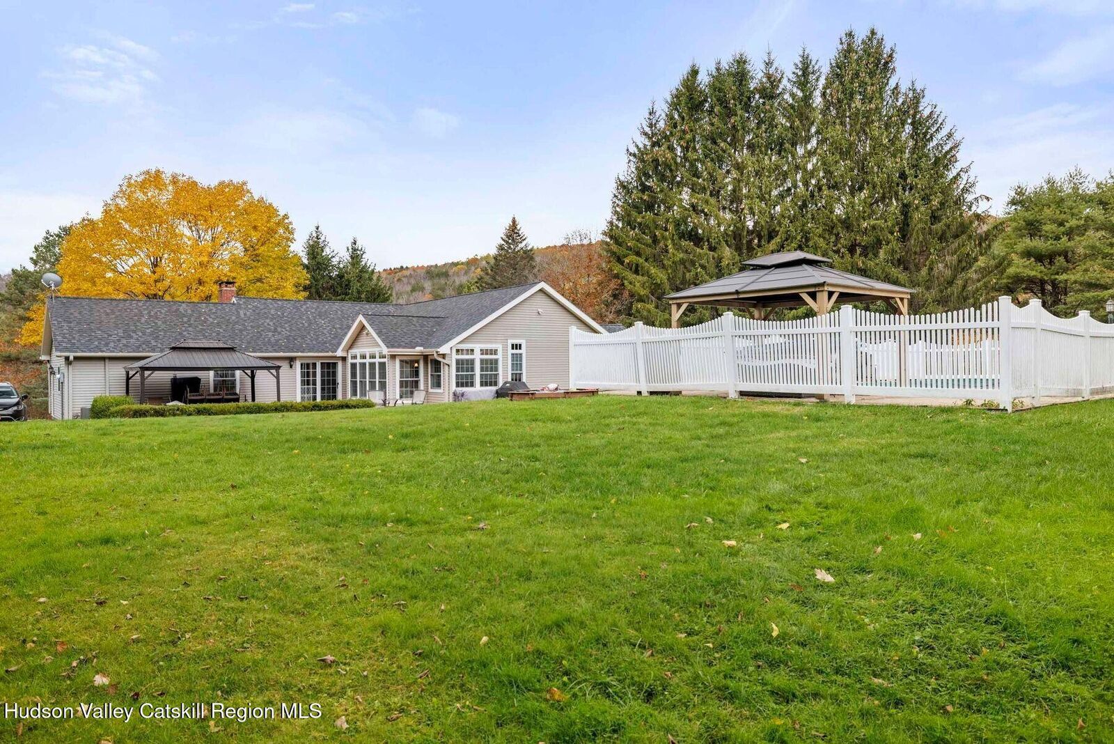 Property Photo:  116 Nilson  NY 12496 