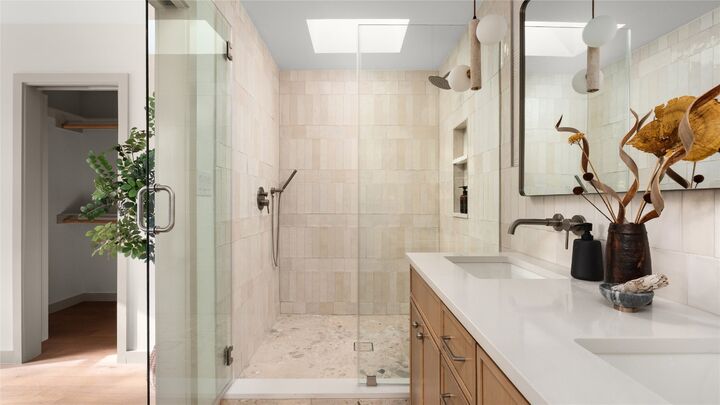 Property Photo:  5504 Mapleleaf Drive  TX 78723 