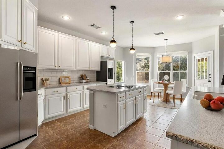 Property Photo:  18017 Rosebud Place  TX 78681