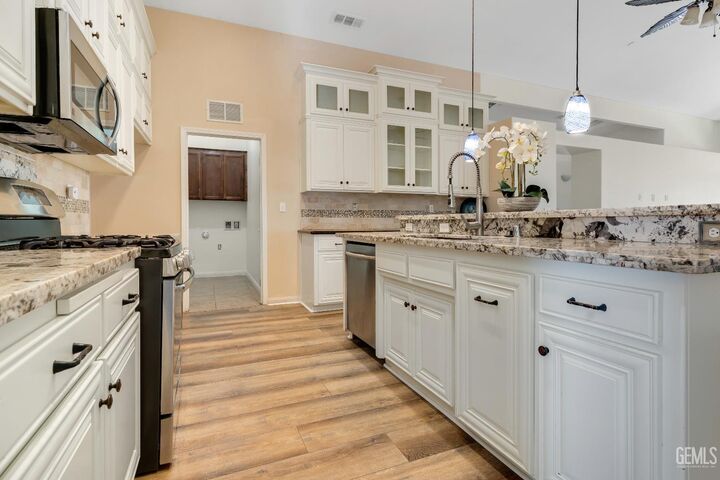 Property Photo:  9320 Cadbury Drive  CA 93311 