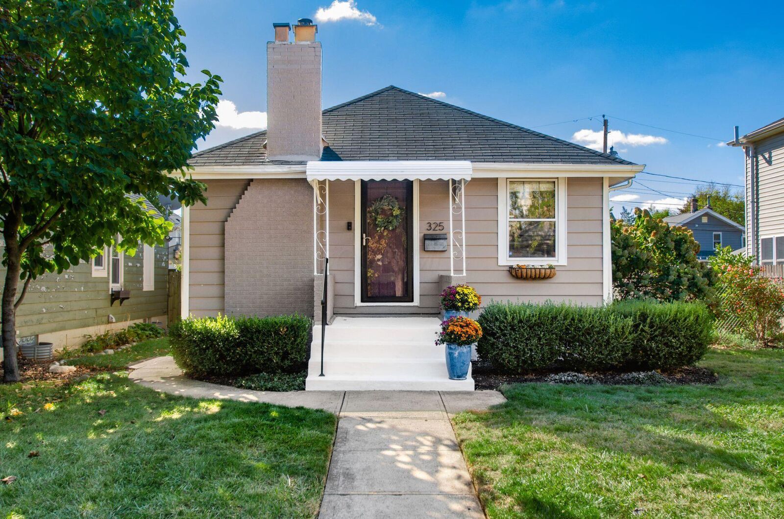 Property Photo:  325 Frebis Avenue  OH 43206