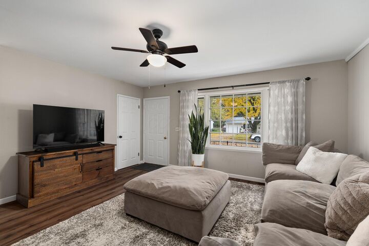 Property Photo:  235 Hanover Road  OH 44904 