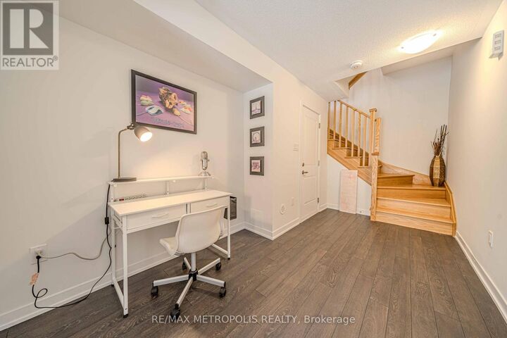 Property Photo:  1865 Pickering Parkway 606  ON L1V 0H2 