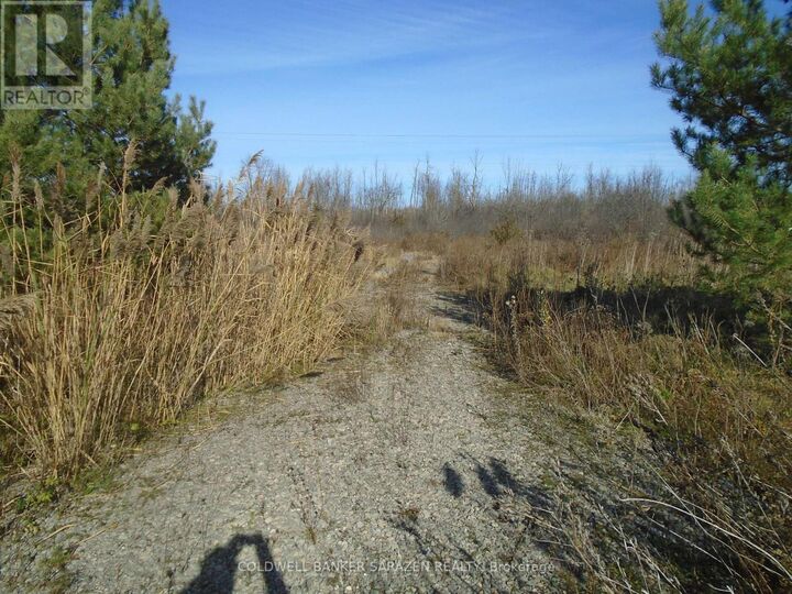 Property Photo:  49 East Rideau Avenue North  ON K7A 4W1 