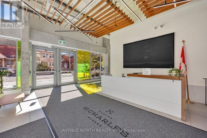 Property Photo:  135 Barrette Street 101  ON K1L 7Z9 