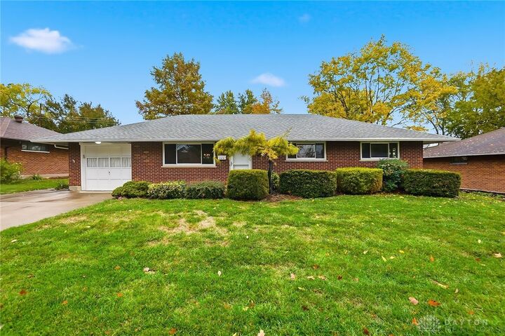 257 Ironwood Drive  West Carrollton OH 45449 photo