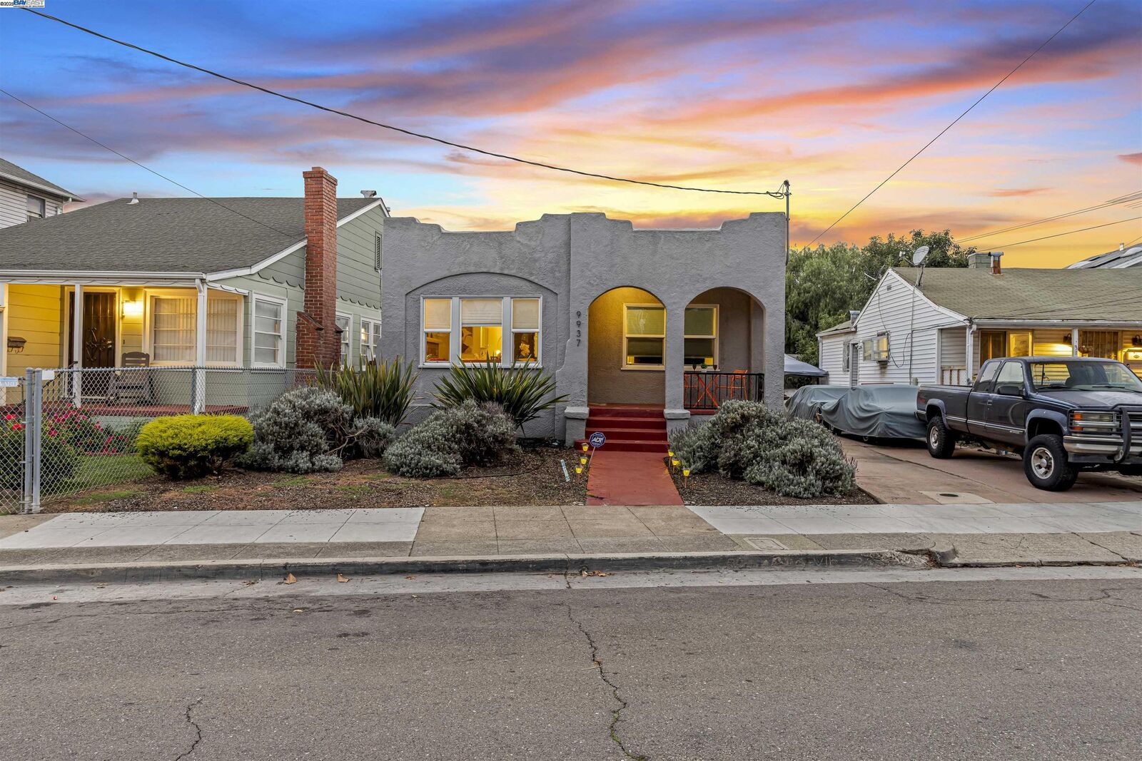 Property Photo:  9937 Dante Ave  CA 94603 