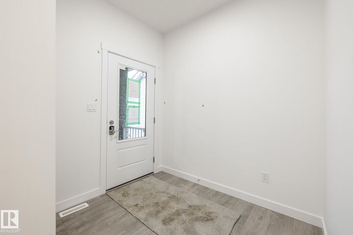 Property Photo:  412 27 Street SW  AB T6X 3H9