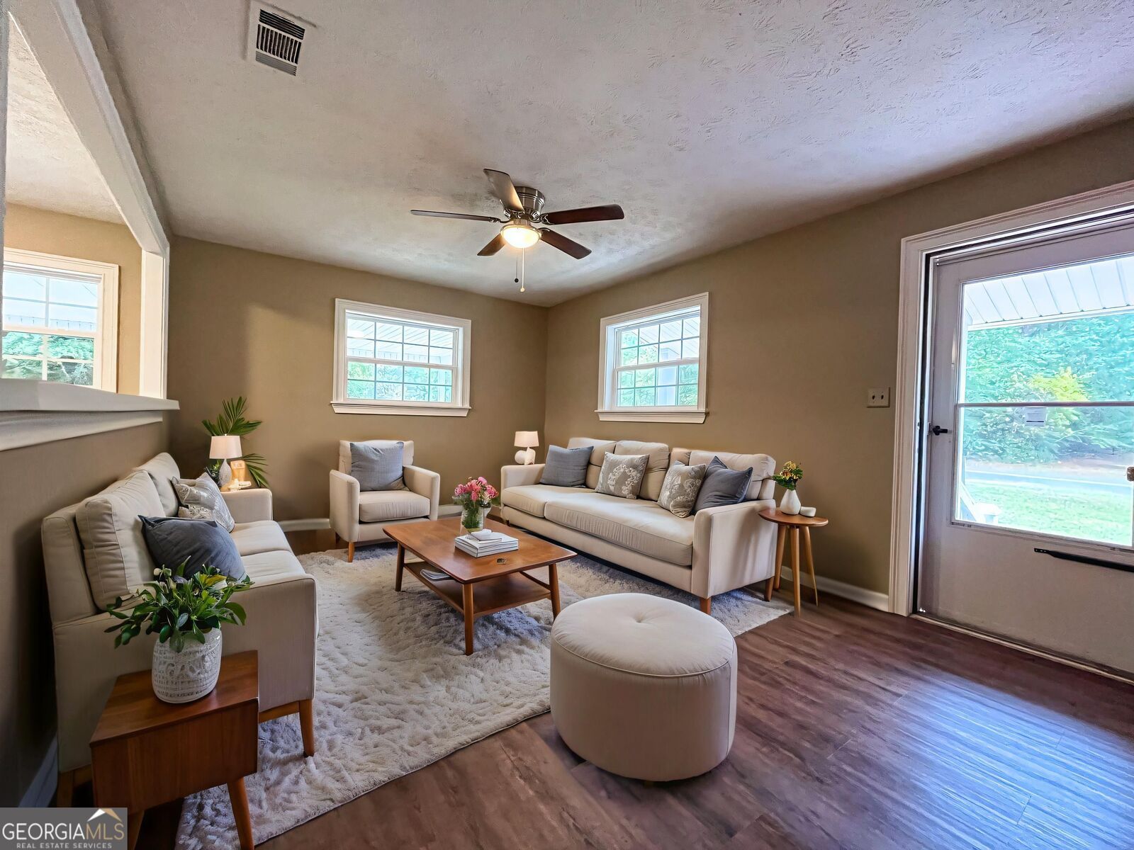 Property Photo:  203 Pineview Street  GA 31027 