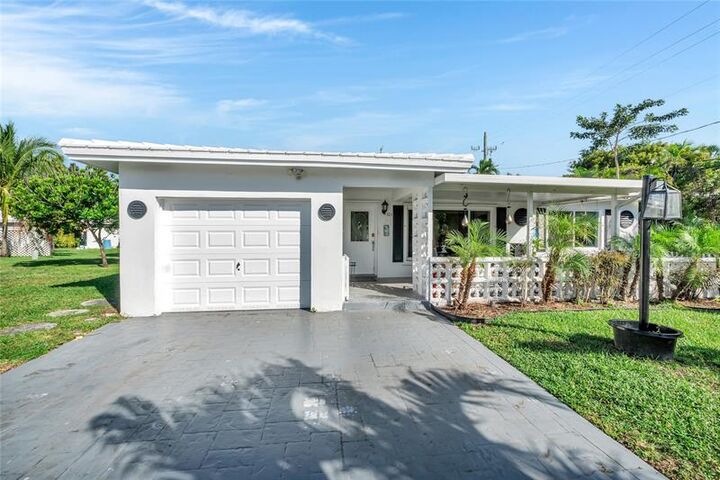 Property Photo: 101 NW 32nd Ct FL 33064