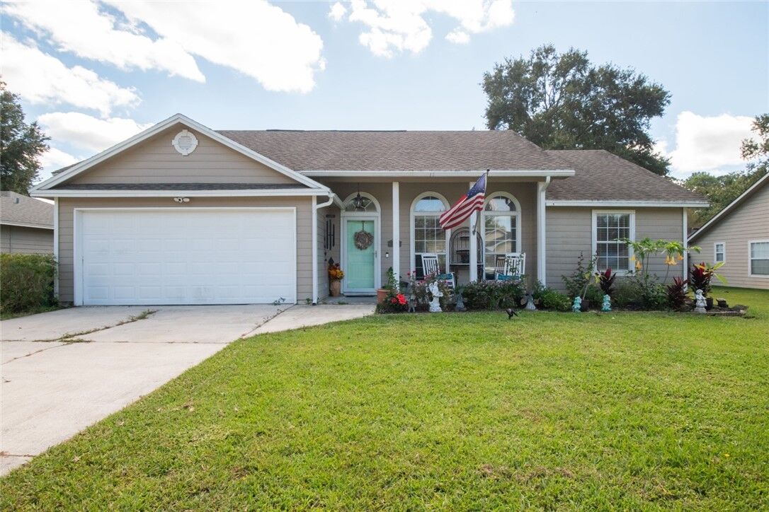 Property Photo: 208 McQueen Circle GA 31558